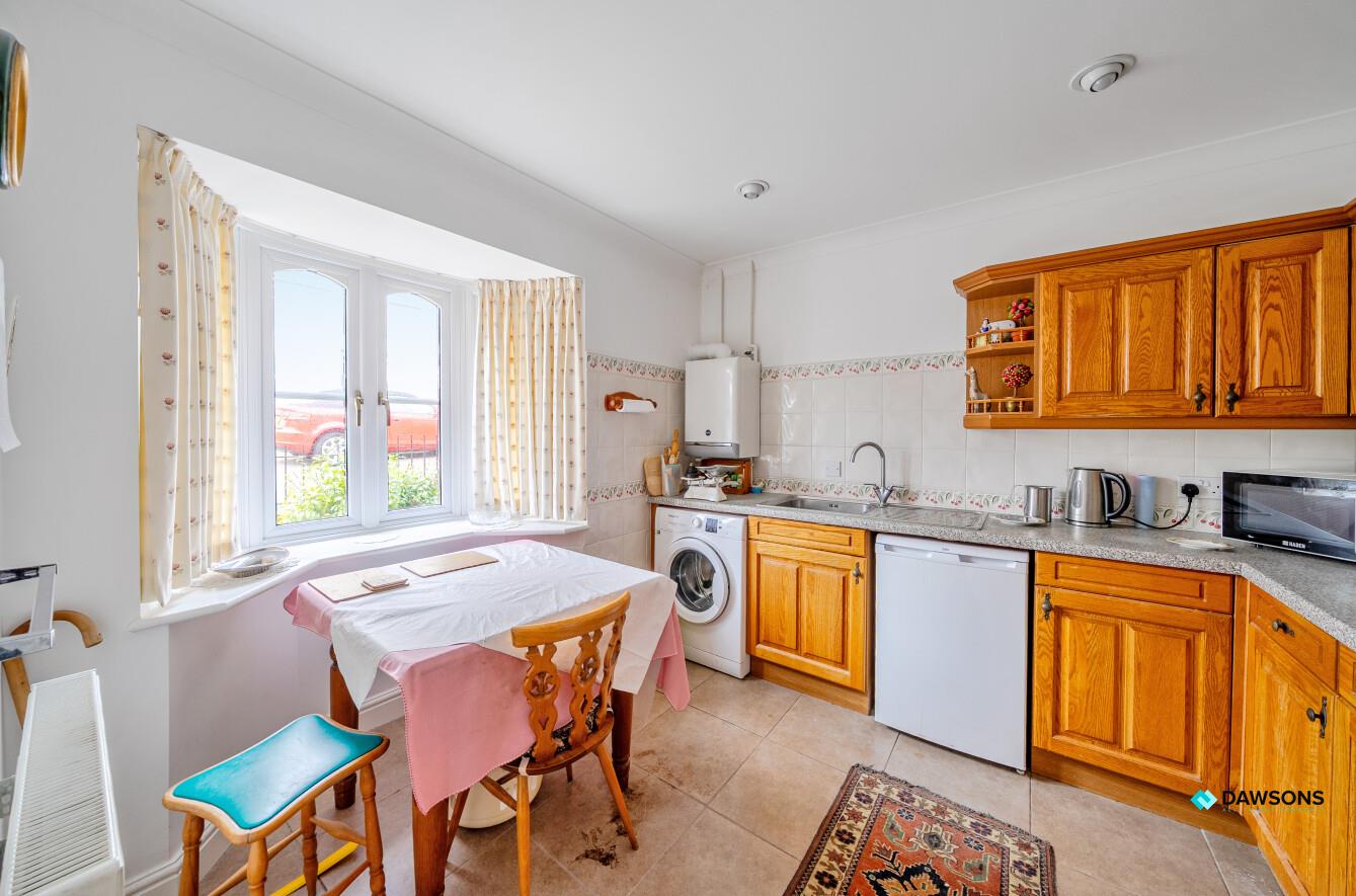 Heneage Drive, West Cross, Swansea, SA3 5BR